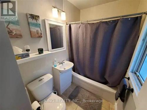 206 Rhine Avenue, London, ON - Indoor Photo Showing Bathroom