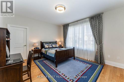 26 Winterlude Court, Vaughan, ON - Indoor Photo Showing Bedroom