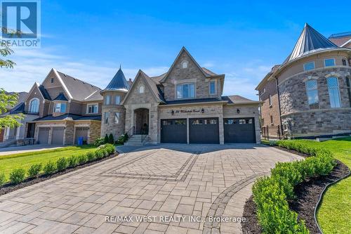 26 Winterlude Court, Vaughan, ON - Outdoor With Facade