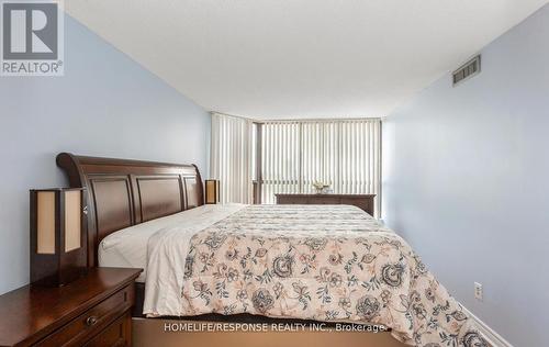 409 - 25 Agnes Street, Mississauga, ON - Indoor Photo Showing Bedroom