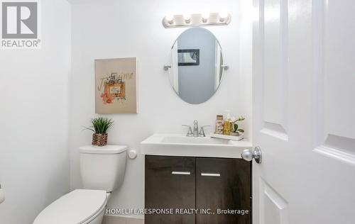 409 - 25 Agnes Street, Mississauga, ON - Indoor Photo Showing Bathroom