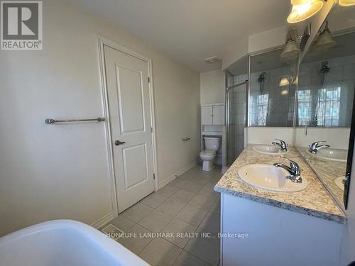 31 Talence Drive, Hamilton, ON - Indoor Photo Showing Bathroom