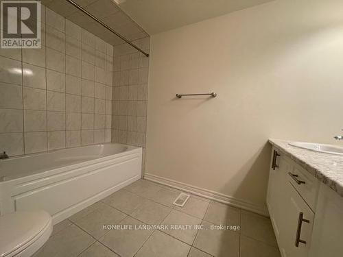 31 Talence Drive, Hamilton, ON - Indoor Photo Showing Bathroom