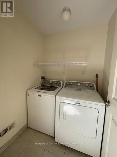 31 Talence Drive, Hamilton, ON - Indoor Photo Showing Laundry Room