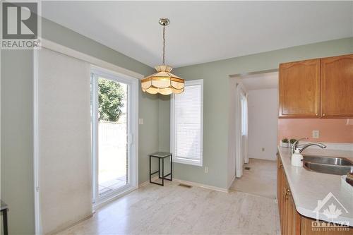 11 Tanner Crescent, Kanata, ON - Indoor Photo Showing Kitchen With Double Sink