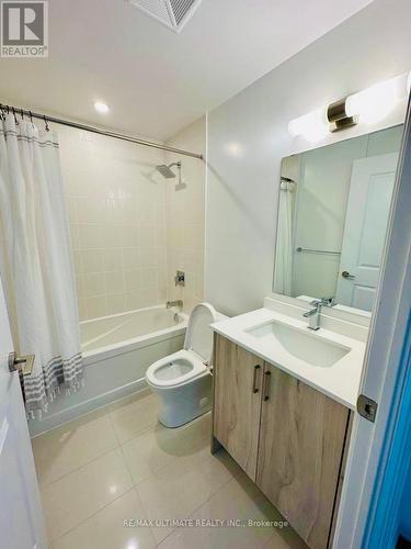 10 Gatineau Drive, Vaughan, ON - Indoor Photo Showing Bathroom