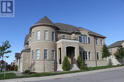 50 Meadowsweet Lane, Richmond Hill, ON - Outdoor With Facade