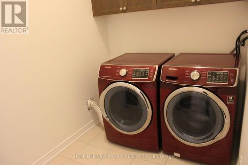 50 Meadowsweet Lane, Richmond Hill, ON - Indoor Photo Showing Laundry Room