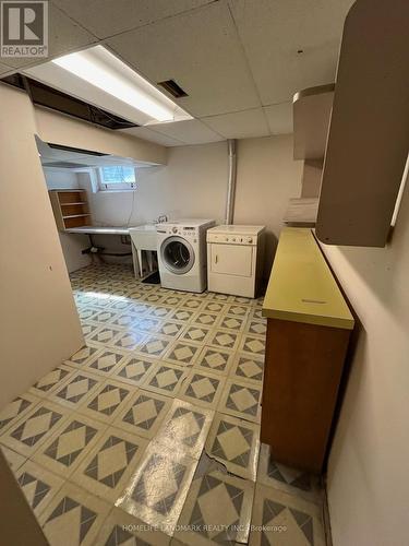 39 Langfield Crescent, Toronto, ON - Indoor Photo Showing Laundry Room