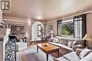 2337 Rossini, Windsor, ON  - Indoor Photo Showing Living Room 