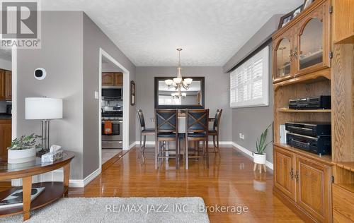 296 Inverness Drive, Oshawa (Mclaughlin), ON - Indoor Photo Showing Dining Room