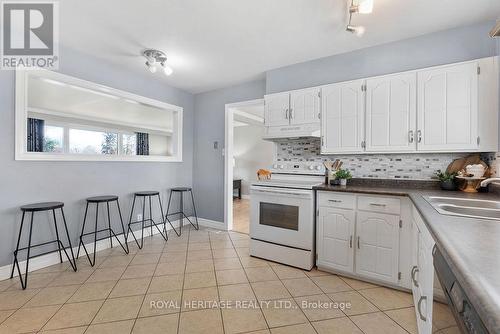 1029 Eldon Road, Kawartha Lakes (Oakwood), ON - Indoor Photo Showing Kitchen