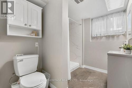 1029 Eldon Road, Kawartha Lakes (Oakwood), ON - Indoor Photo Showing Bathroom