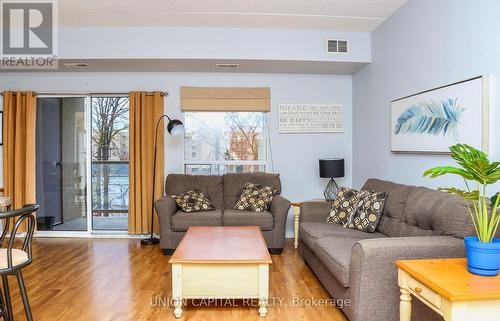 307 - 325 Village Grove, Tecumseh, ON - Indoor Photo Showing Living Room