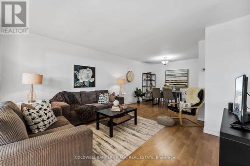 53 Guthrie Crescent, Whitby (Lynde Creek), ON - Indoor Photo Showing Living Room