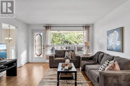 53 Guthrie Crescent, Whitby (Lynde Creek), ON - Indoor Photo Showing Living Room