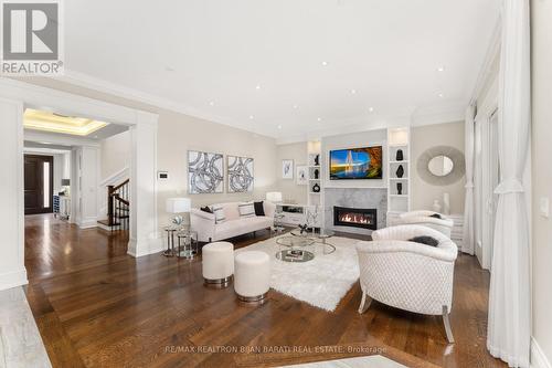 193 Kingsdale Avenue, Toronto, ON - Indoor Photo Showing Living Room With Fireplace