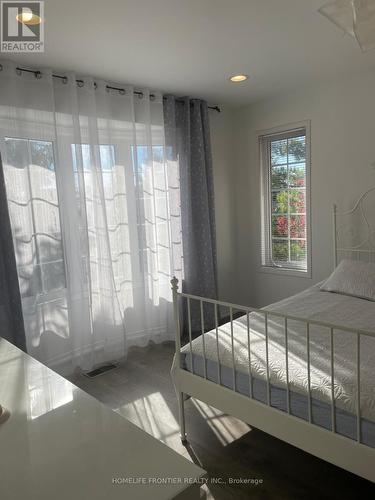 1 Ocean Avenue, Vaughan, ON - Indoor Photo Showing Bedroom