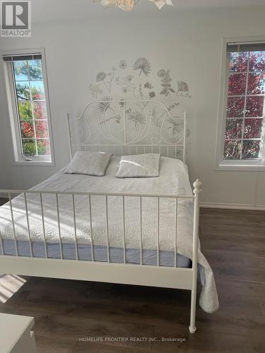 1 Ocean Avenue, Vaughan, ON - Indoor Photo Showing Bedroom