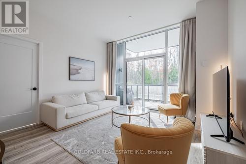 144 - 415 Sea Ray Avenue, Innisfil, ON - Indoor Photo Showing Living Room