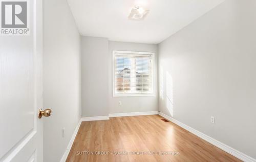 3330 Fountain Park Avenue, Mississauga, ON - Indoor Photo Showing Other Room