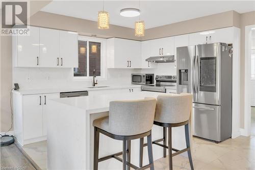 7 Drohan Drive, Guelph, ON - Indoor Photo Showing Kitchen