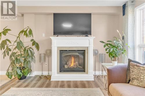 7 Drohan Drive, Guelph, ON - Indoor Photo Showing Living Room With Fireplace