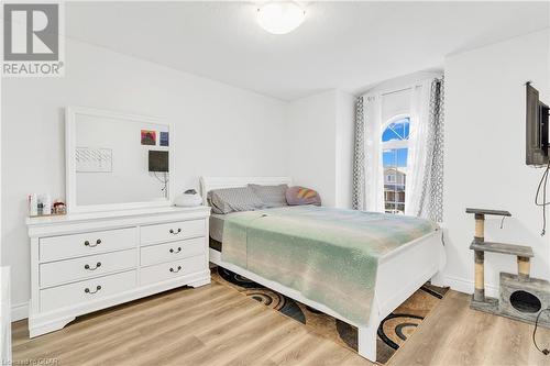 7 Drohan Drive, Guelph, ON - Indoor Photo Showing Bedroom