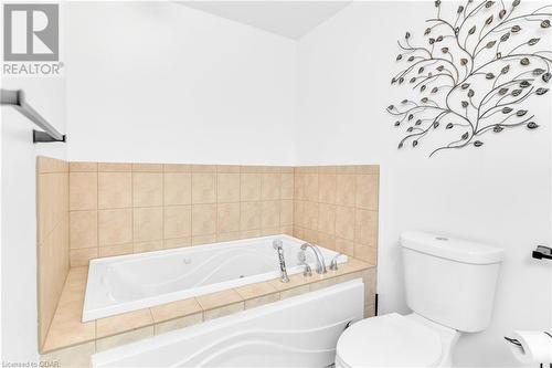 7 Drohan Drive, Guelph, ON - Indoor Photo Showing Bathroom