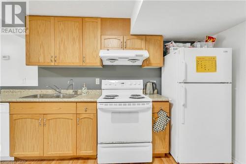 7 Drohan Drive, Guelph, ON - Indoor Photo Showing Kitchen With Double Sink