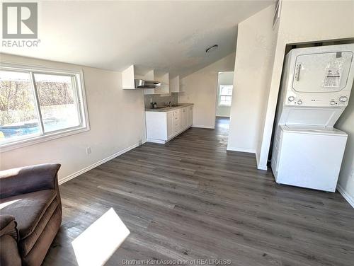 152-154, 158, 162 Colborne Street, Chatham, ON - Indoor Photo Showing Laundry Room