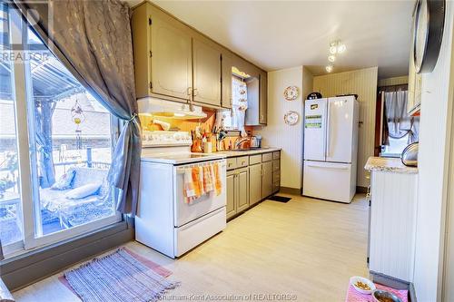 540 Elizabeth Street, Wallaceburg, ON - Indoor Photo Showing Kitchen