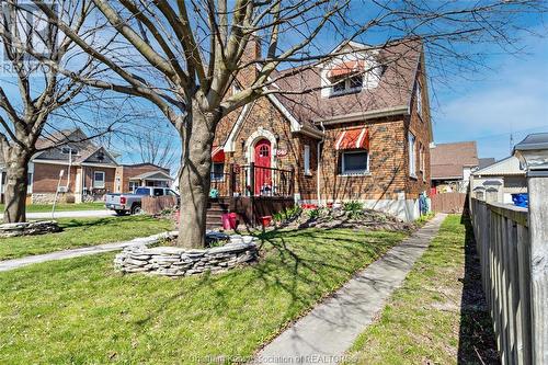 540 Elizabeth Street, Wallaceburg, ON - Outdoor