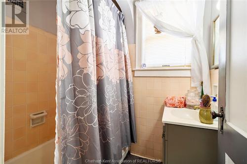 540 Elizabeth Street, Wallaceburg, ON - Indoor Photo Showing Bathroom