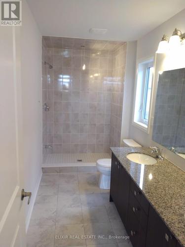 195 Spitfire Drive, Hamilton, ON - Indoor Photo Showing Bathroom