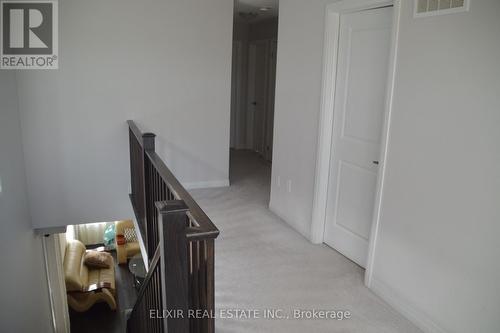 195 Spitfire Drive, Hamilton, ON - Indoor Photo Showing Other Room