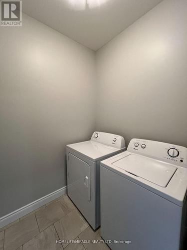 29 Ledgerock Court, Quinte West, ON - Indoor Photo Showing Laundry Room