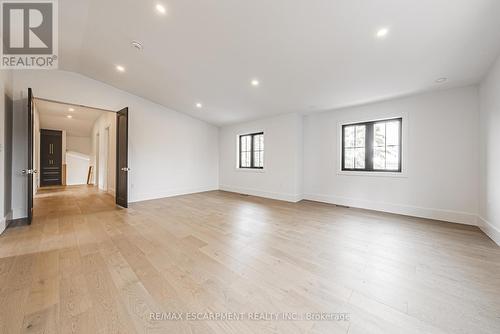 3111 Cemetery Road, Hamilton, ON - Indoor Photo Showing Other Room