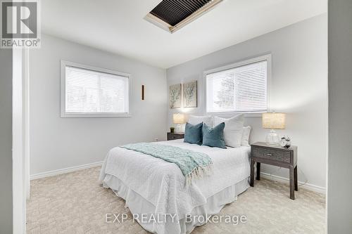 16 Dunbar Road N, Waterloo, ON - Indoor Photo Showing Bedroom