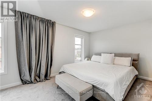 31 Lakepointe Drive, Ottawa, ON - Indoor Photo Showing Bedroom