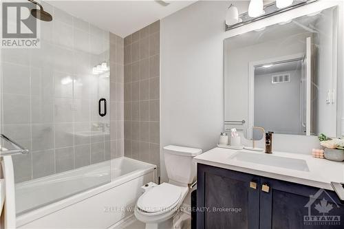 31 Lakepointe Drive, Ottawa, ON - Indoor Photo Showing Bathroom