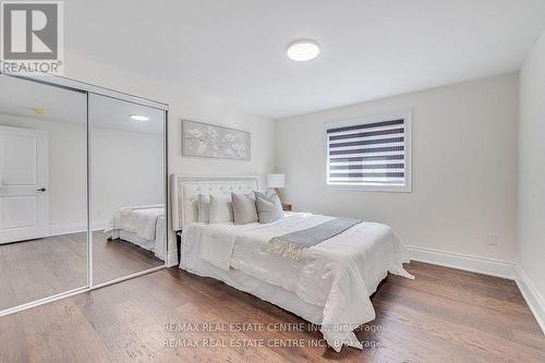 1436 Stonecutter Drive, Oakville, ON - Indoor Photo Showing Bedroom