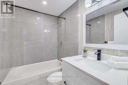 1436 Stonecutter Drive, Oakville, ON - Indoor Photo Showing Bathroom