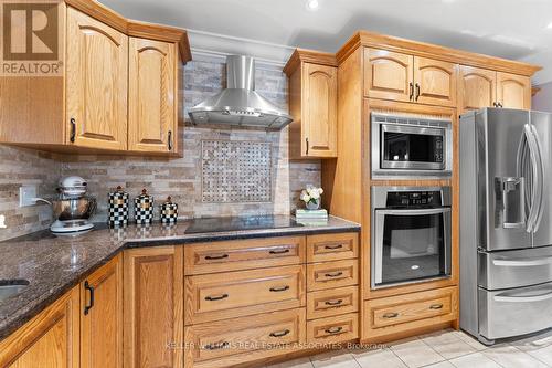 1639 Glen Rutley Circle, Mississauga, ON - Indoor Photo Showing Kitchen