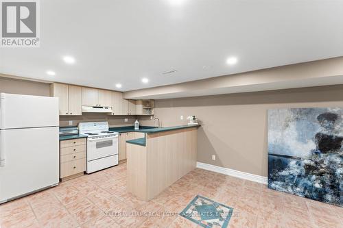 1639 Glen Rutley Circle, Mississauga, ON - Indoor Photo Showing Other Room