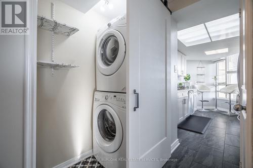 1208 - 75 King Street E, Mississauga, ON - Indoor Photo Showing Laundry Room