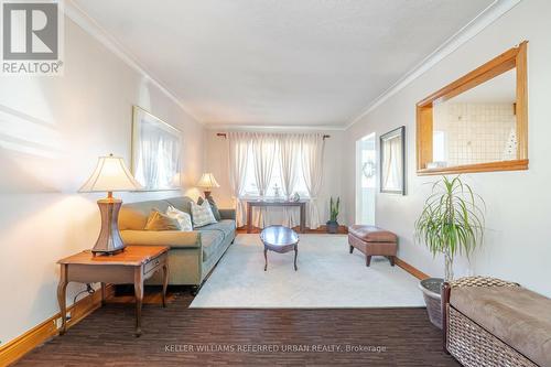 107 Strathnairn Avenue, Toronto, ON - Indoor Photo Showing Living Room