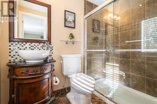 3183 Valcourt Crescent, Mississauga, ON - Indoor Photo Showing Bathroom