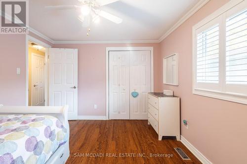 3183 Valcourt Crescent, Mississauga, ON - Indoor Photo Showing Bedroom