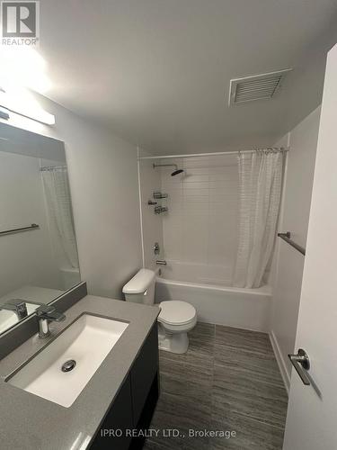 1139 Cooke Boulevard N, Burlington, ON - Indoor Photo Showing Bathroom